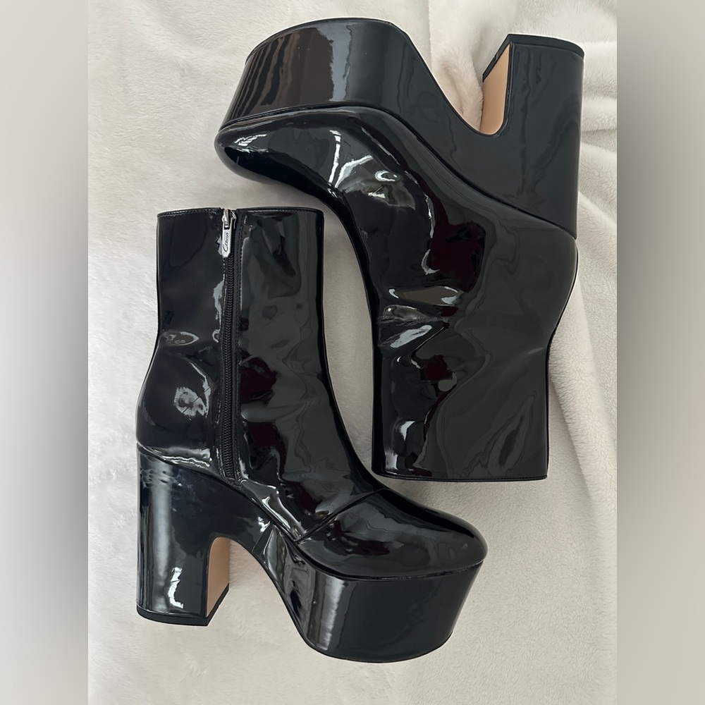 Circus by Sam Edelman womens Ilana Fashion Boot Size 9